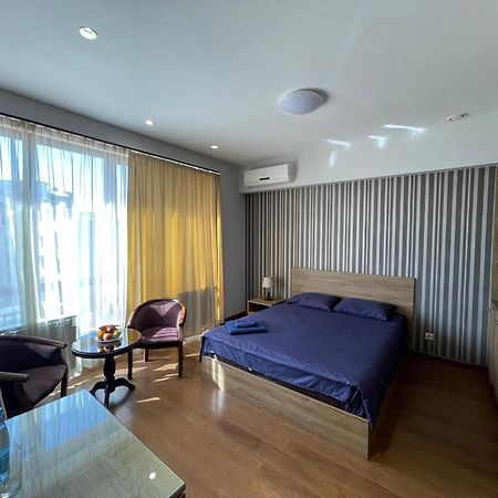 Apartment In Yerevan City Center Republic Square Self Check-In エクステリア 写真