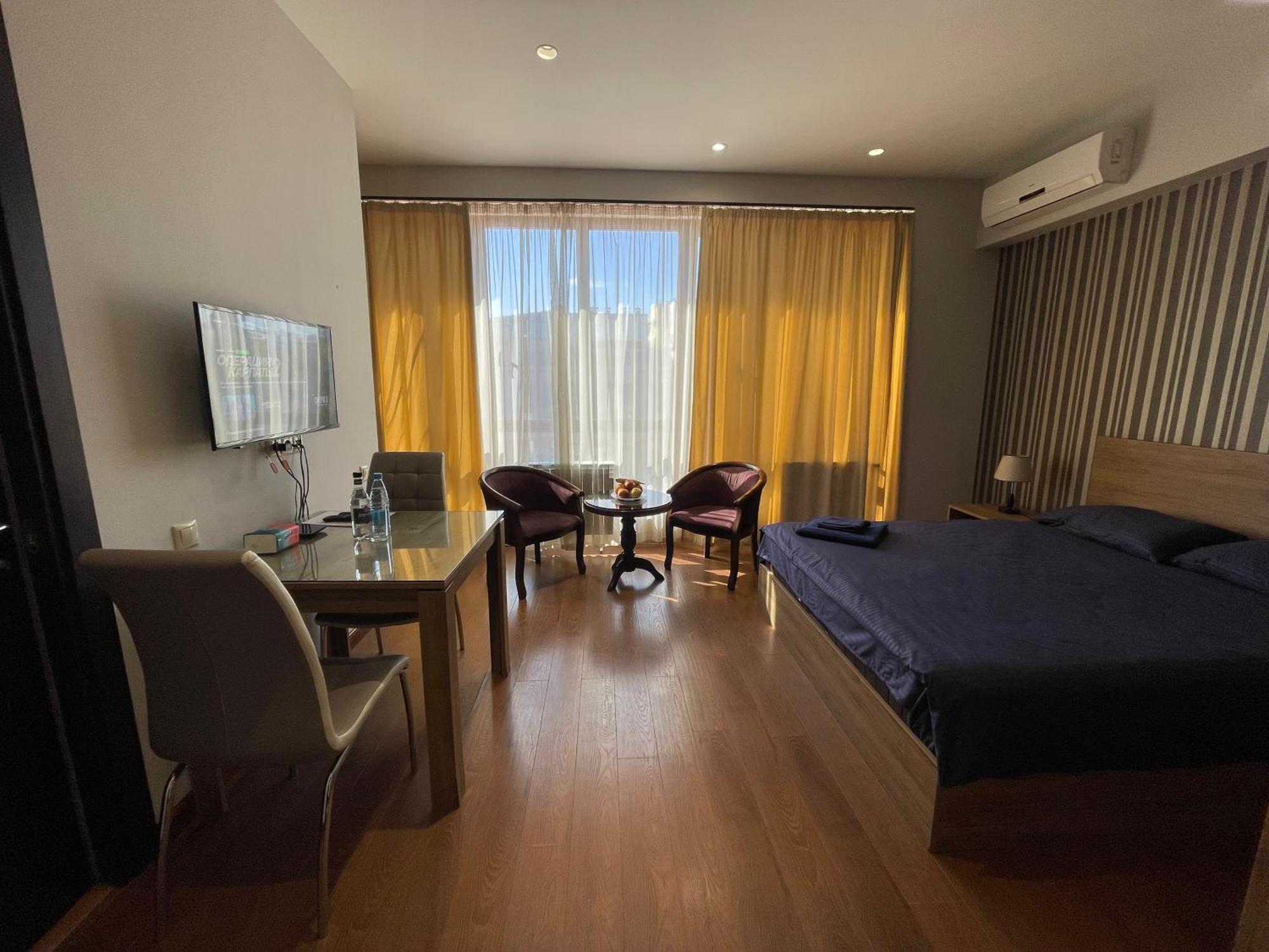 Apartment In Yerevan City Center Republic Square Self Check-In エクステリア 写真